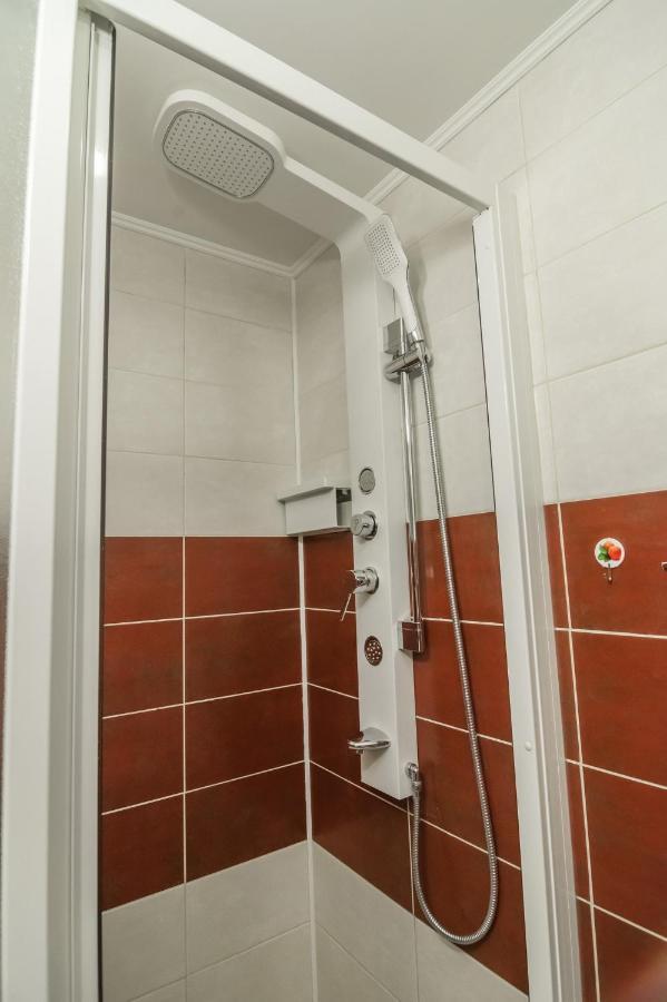 Paradis Odessa Apartments Esterno foto